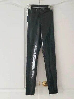 Aritzia's Wilfred Free Jemma Vinyl Leggings with Lining